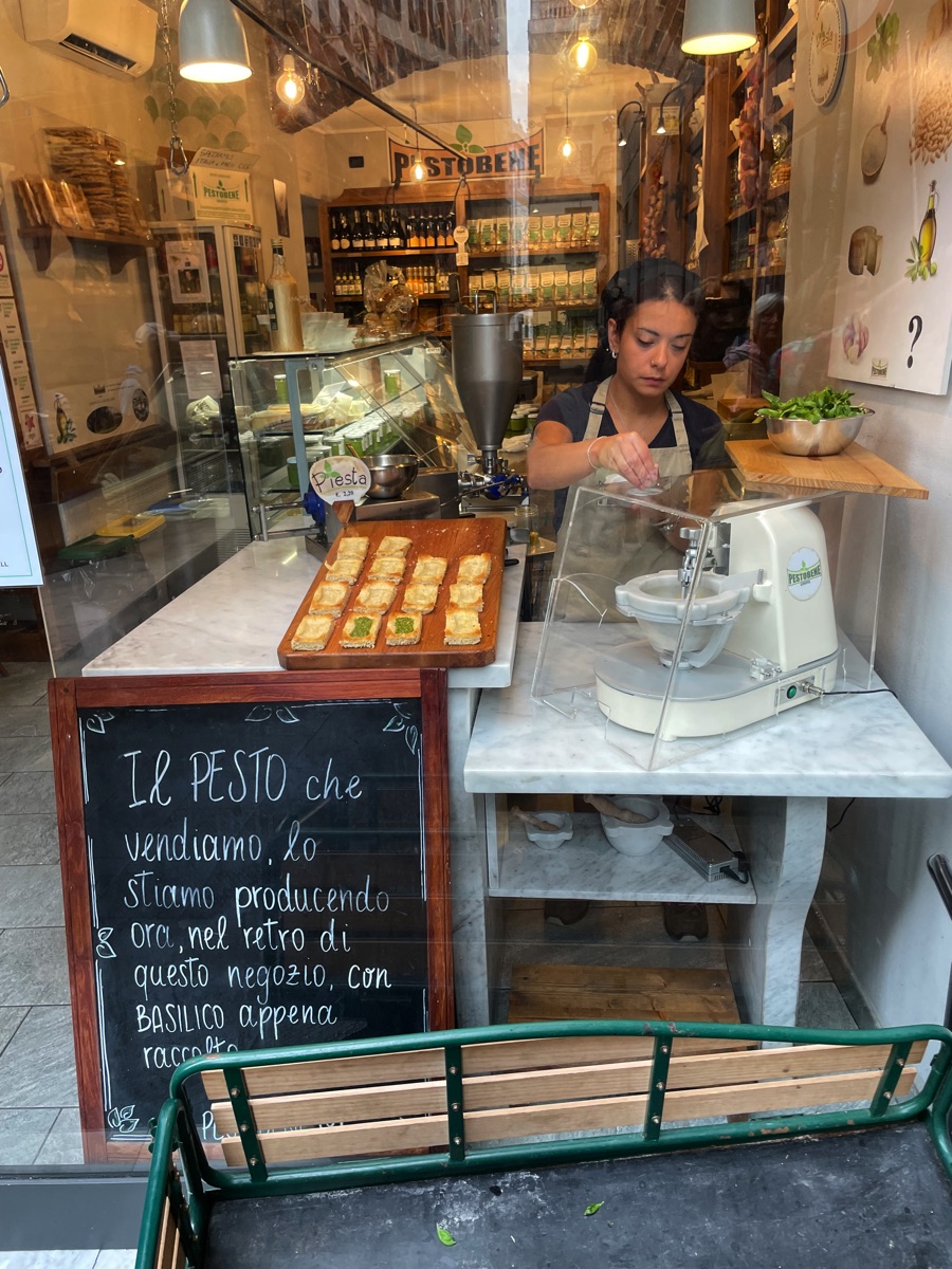 09/10/10 Bob & Donna Return to Genoa