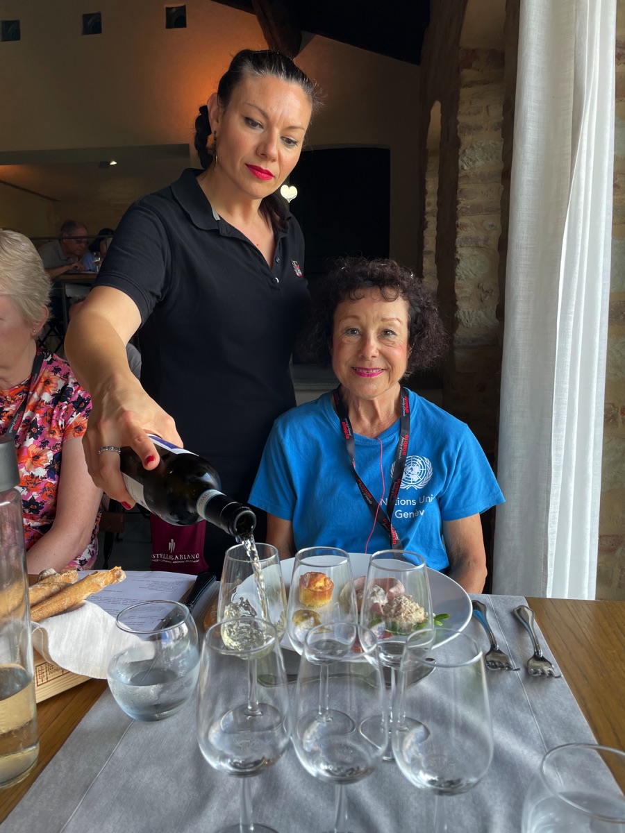 2025-09-11 Donna & BobTraveling To Tourin