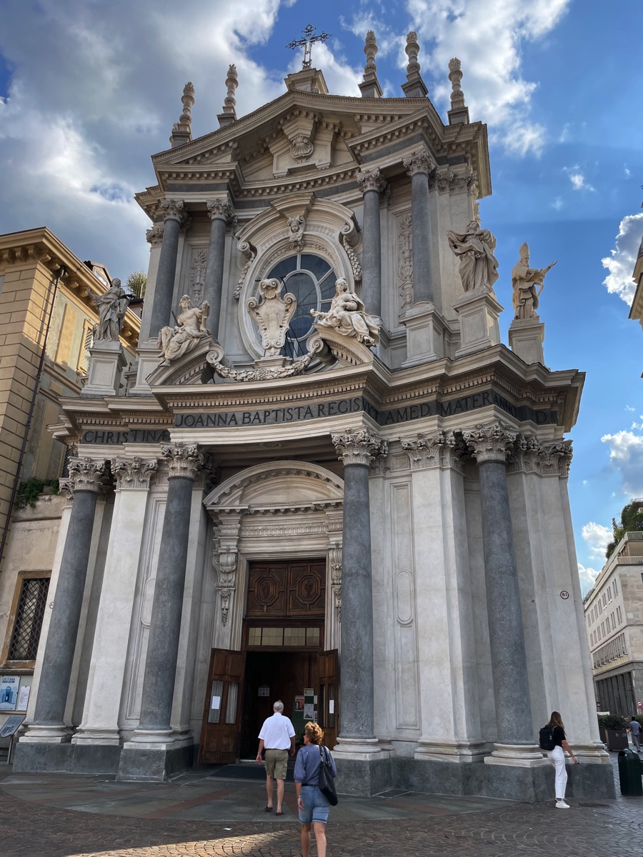 2025-09-11 Donna & BobTraveling To Tourin