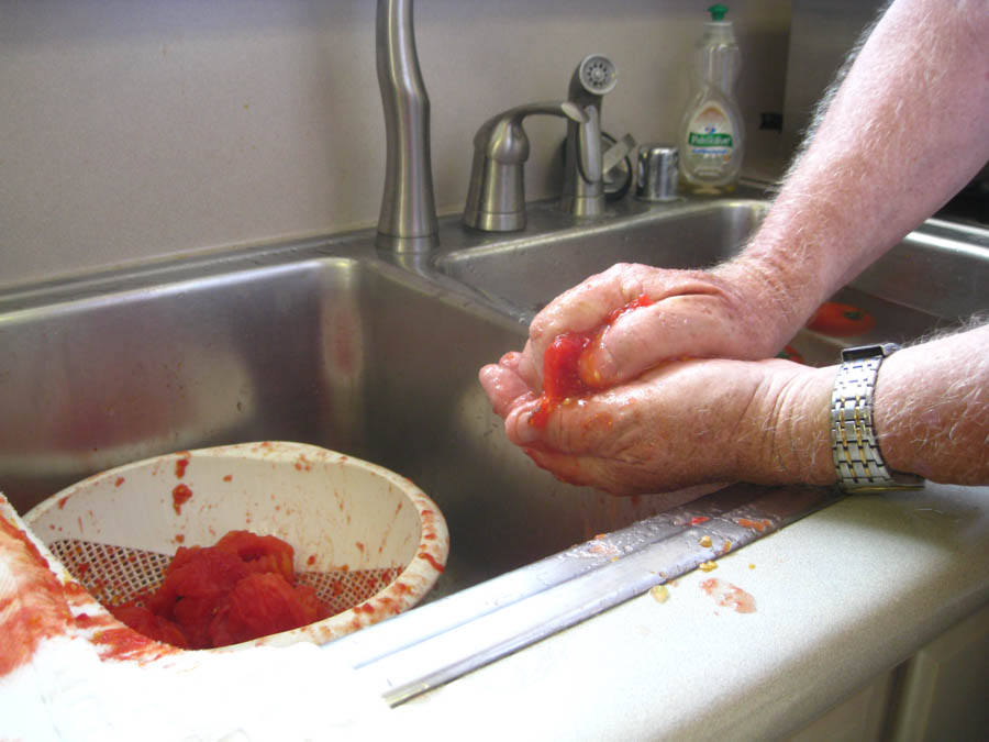 Making Tomato Sauce