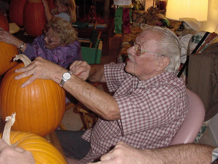 Halloween 2001 Pumpkin Carving