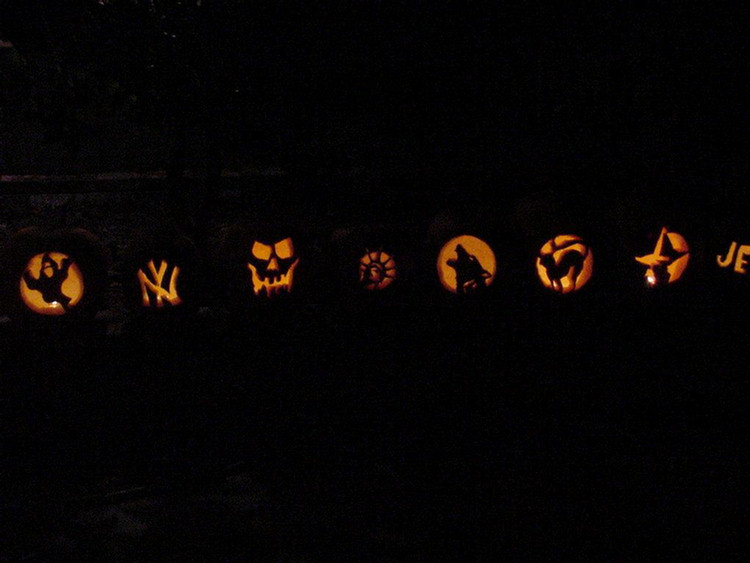 Halloween 2001 Pumpkin Carving