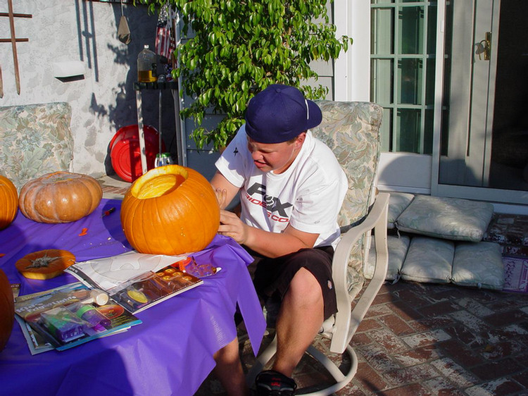 Halloween 2004 Pumpkin Carving