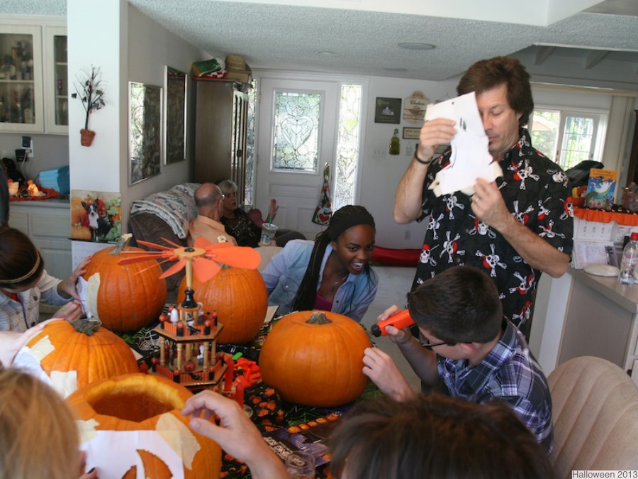 Pumpkin carving slideshow