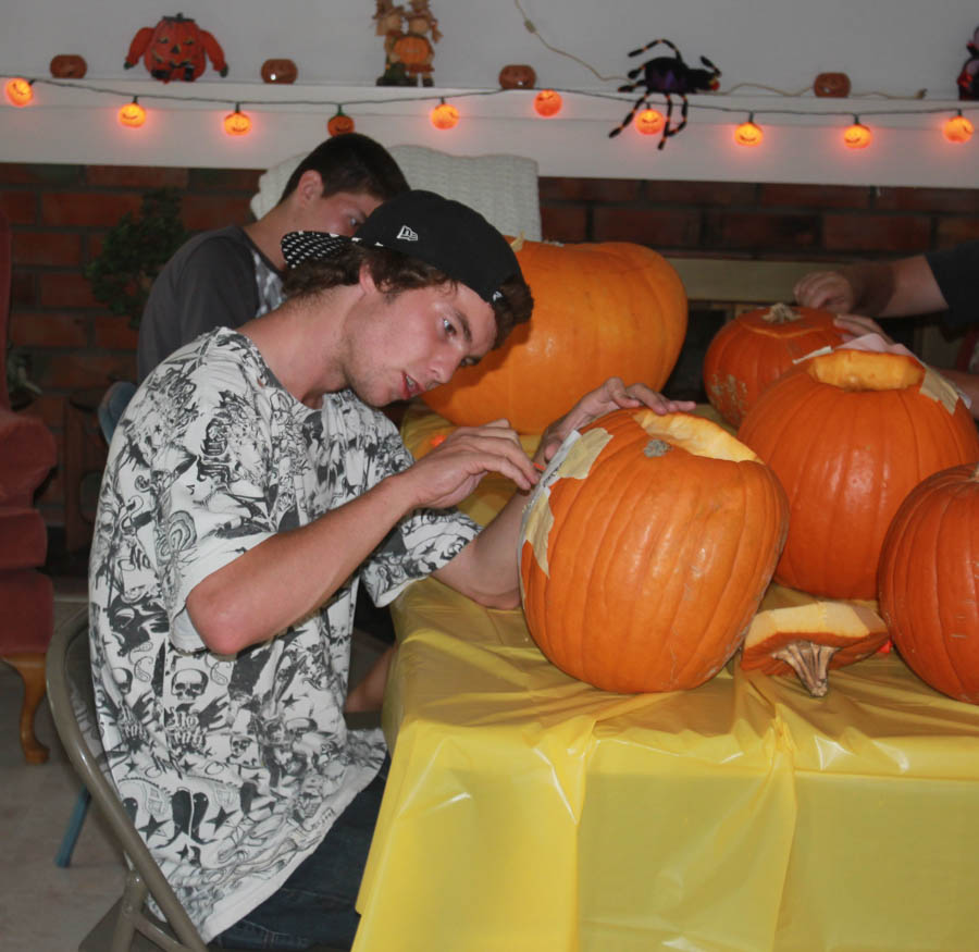 Pumpkin carving 10/25/2015