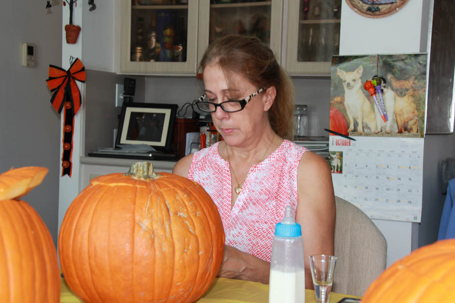 Pumpkin carving with family 10/29/2016