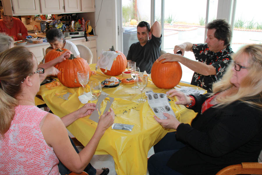 Pumpkin carving with family 10/29/2016