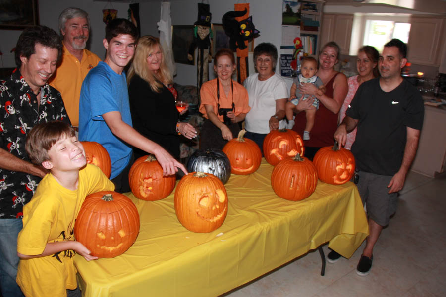 Pumpkin carving with family 10/29/2016