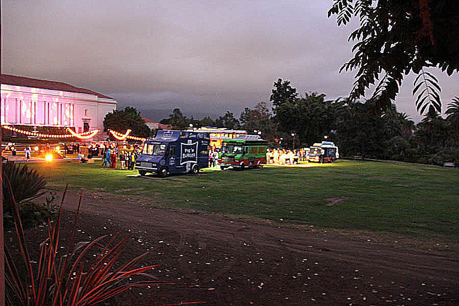 A spooky Halloween night at the Huntington