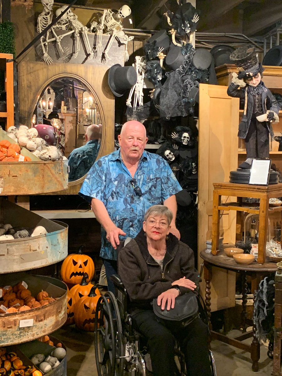 Roger's Gardens At Halloween 2019