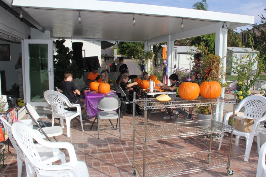 Pumpkin carving 2021 at Casa Valencia