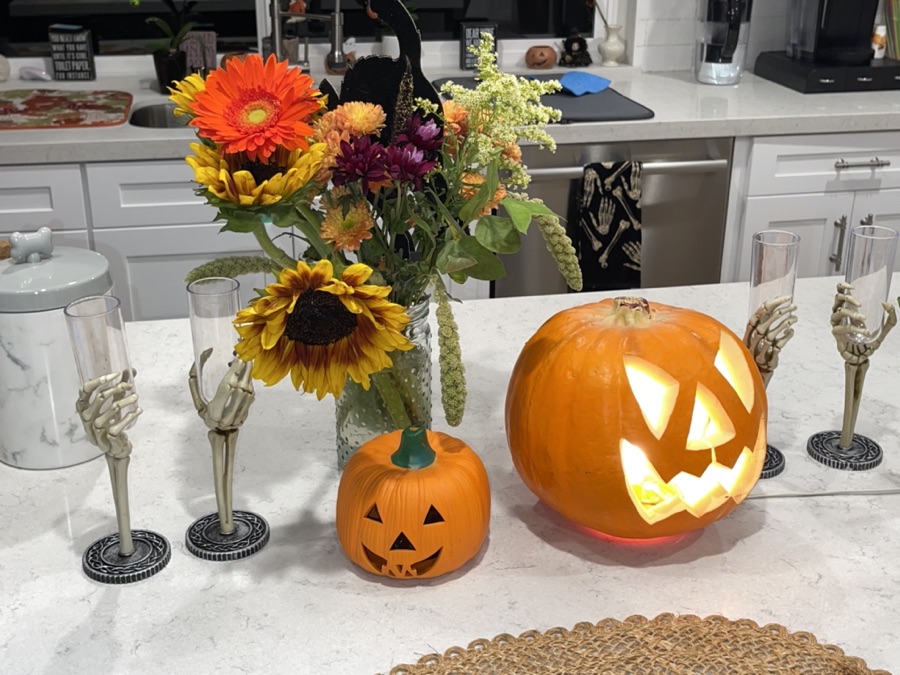 Halloween 2021 decorations; putting our things together for the first time!