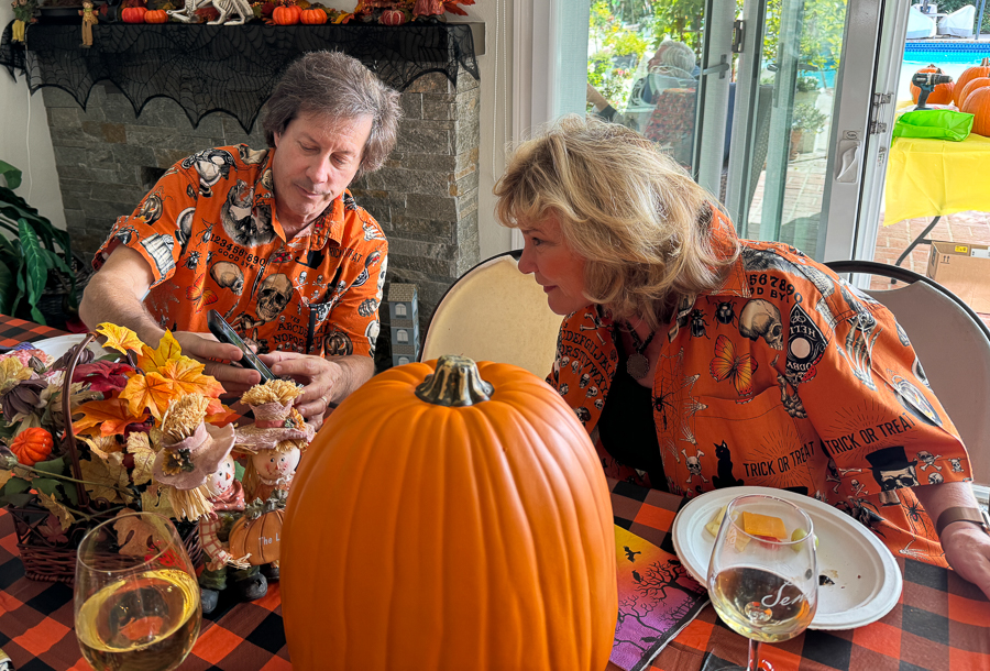 2024-10-27 Halloween Pumpkin Carving