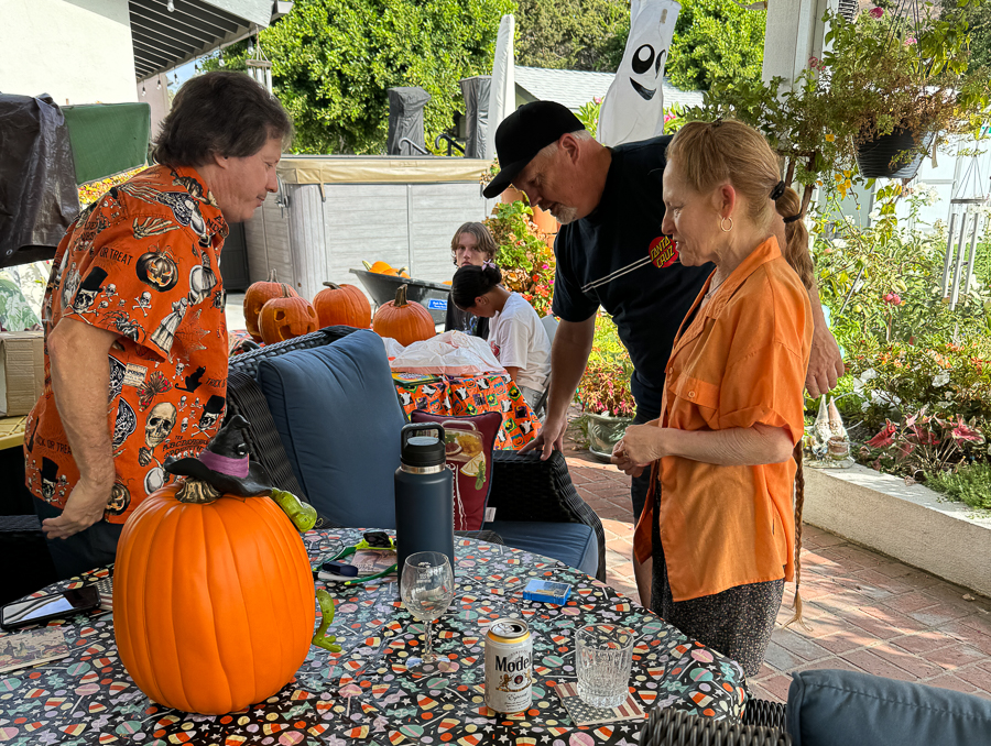 2024-10-27 Halloween Pumpkin Carving