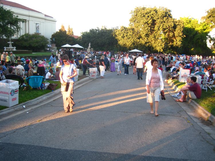 Huntington Library Members Sunday Afternoon