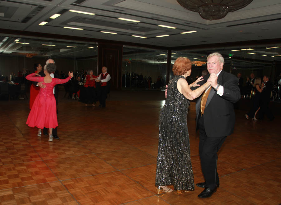 Dancing Home For The Holidays - Nightlighters December 2014