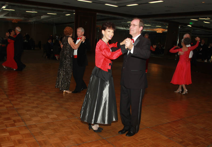 Dancing Home For The Holidays - Nightlighters December 2014