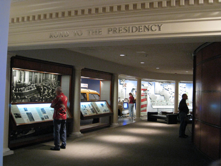 Nixon Library 2009