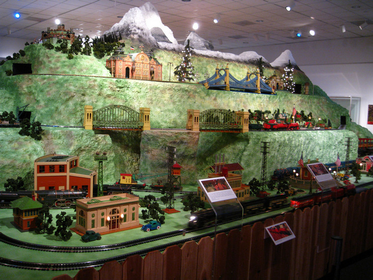 Nixon Library Trains Display 1/8/2010