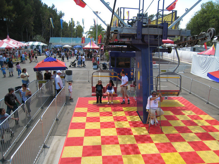 Jeanette visits the fair on
 day two 2008