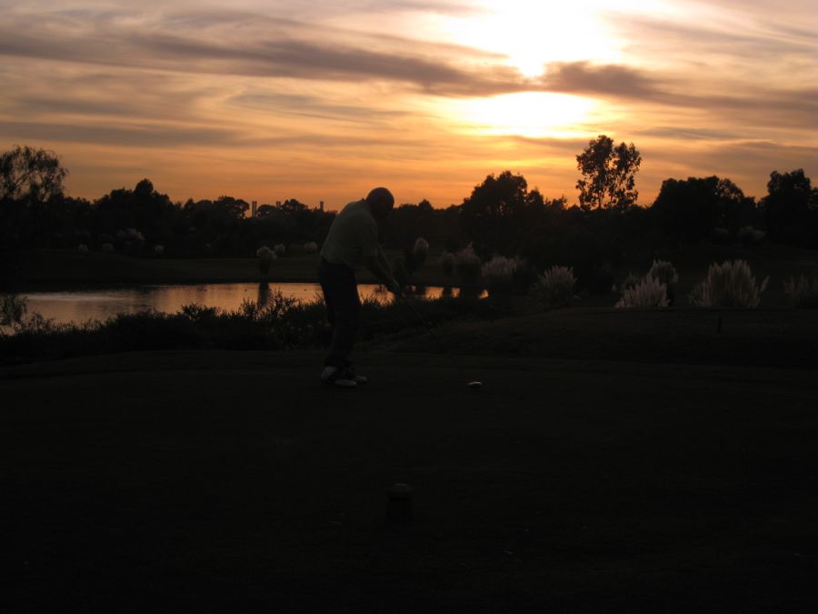 Golfing at ORCC in the wintertime after the time change