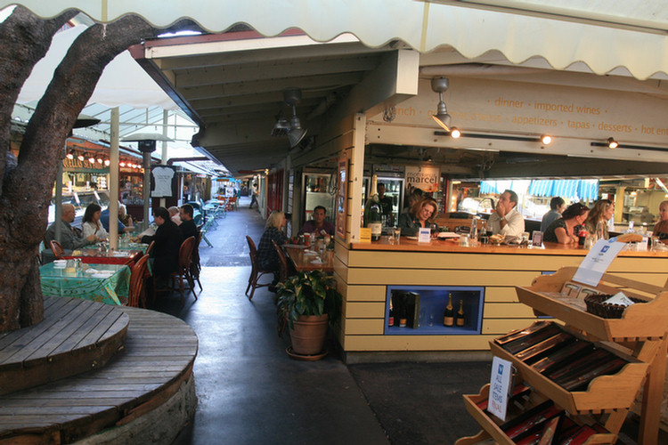 LA Farmers Market For Late Lunch