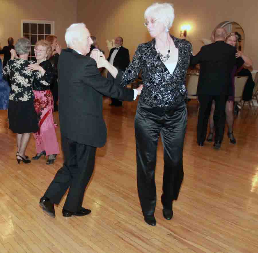 Rondeliers remembering the dancing and music of the 1920's January 8th 2015