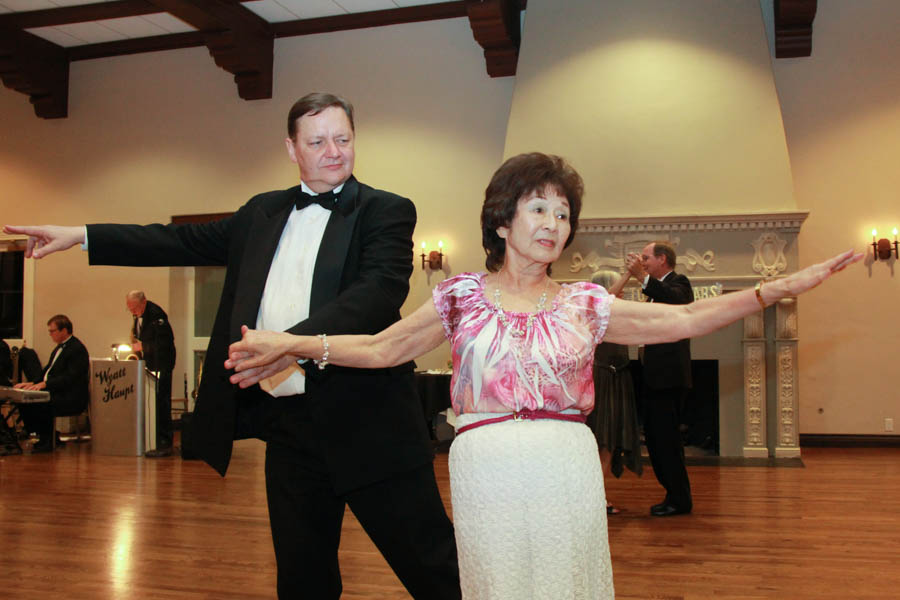 Dancing with the Ronderliers at their 70th anniversary