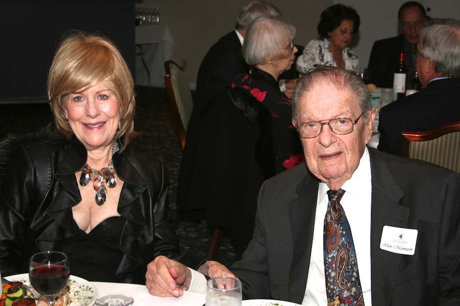 Who was at the Yorba Linda Country Club for the Starlighters January 2012 dance?