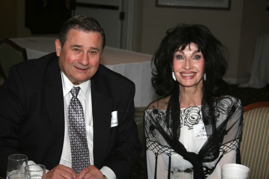 Who was at the Yorba Linda Country Club for the Starlighters January 2012 dance?