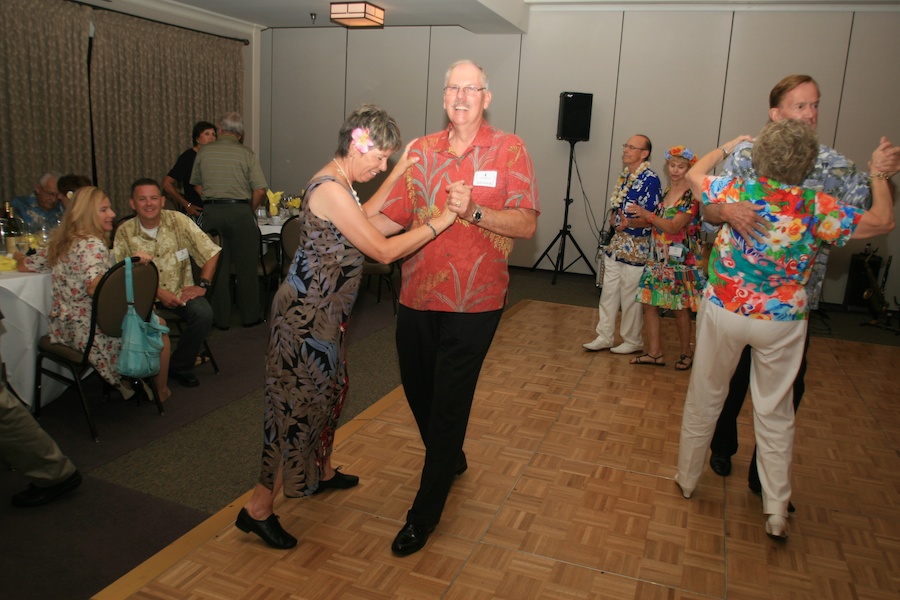 The dancing ocntinued well into the night at the Staerlighter's Summer Casual 2012