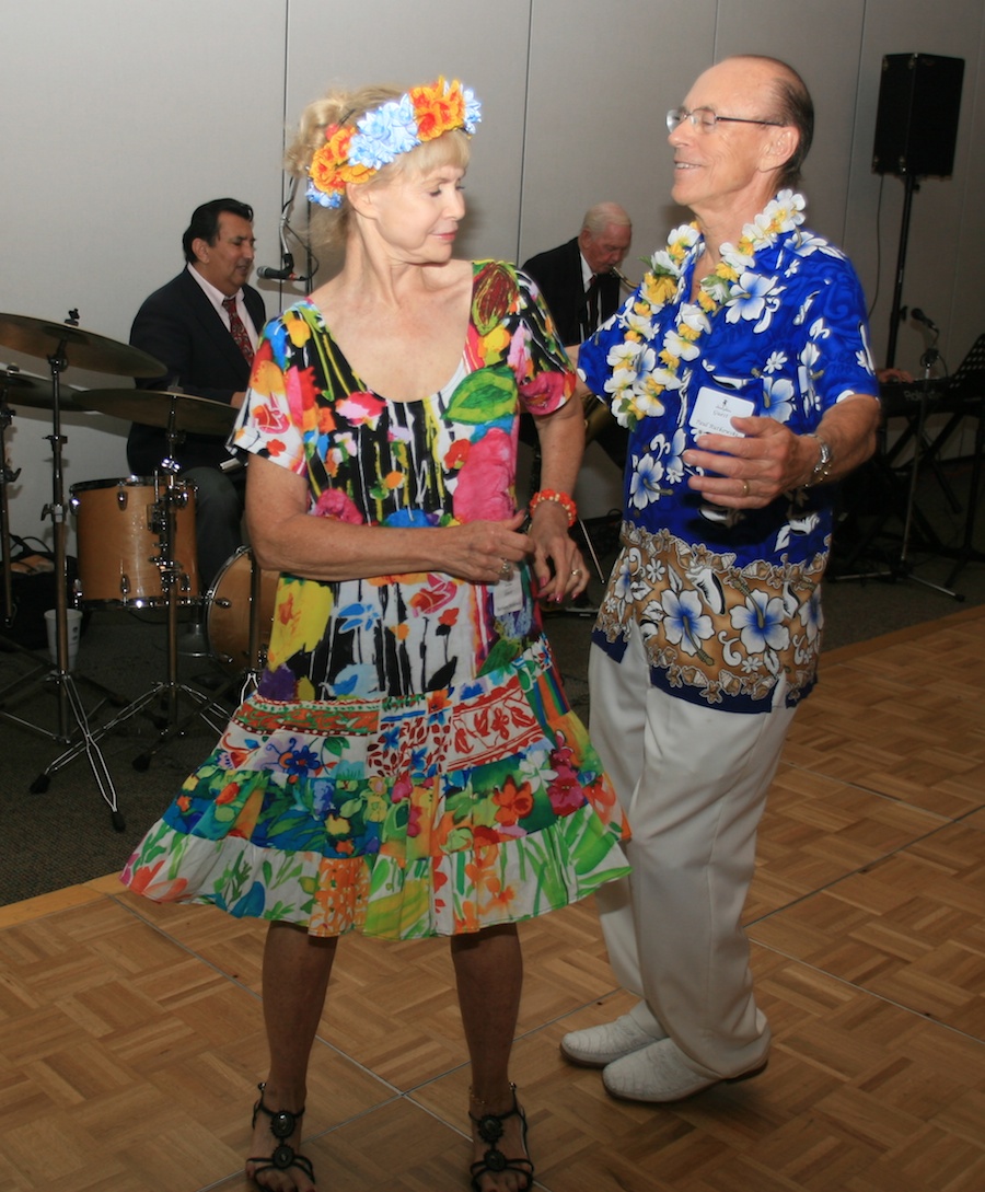 The dancing ocntinued well into the night at the Staerlighter's Summer Casual 2012