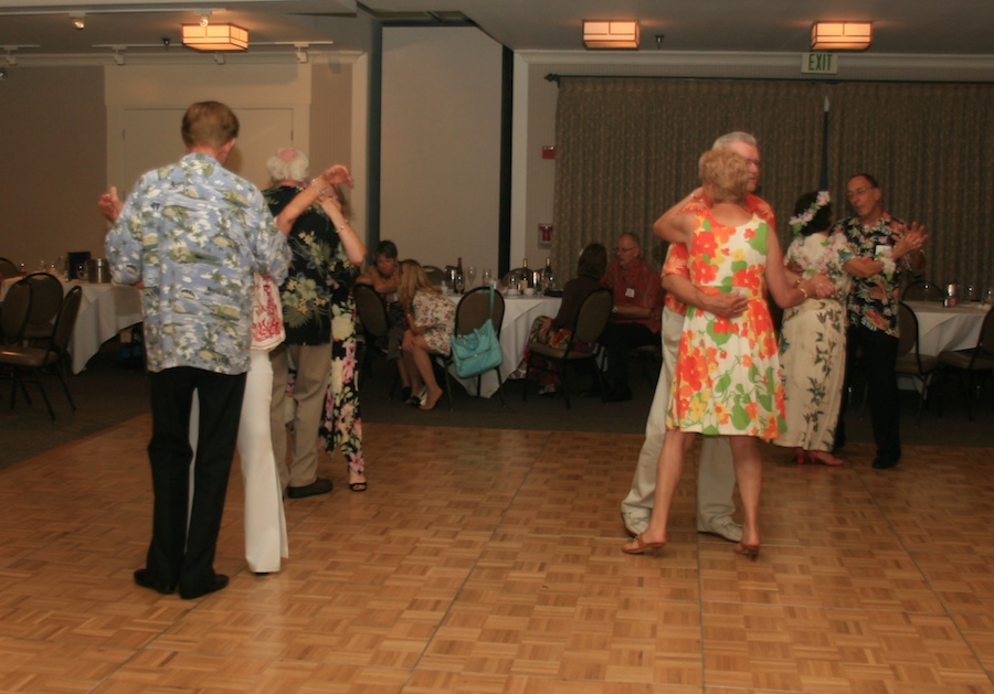 The dancing ocntinued well into the night at the Staerlighter's Summer Casual 2012