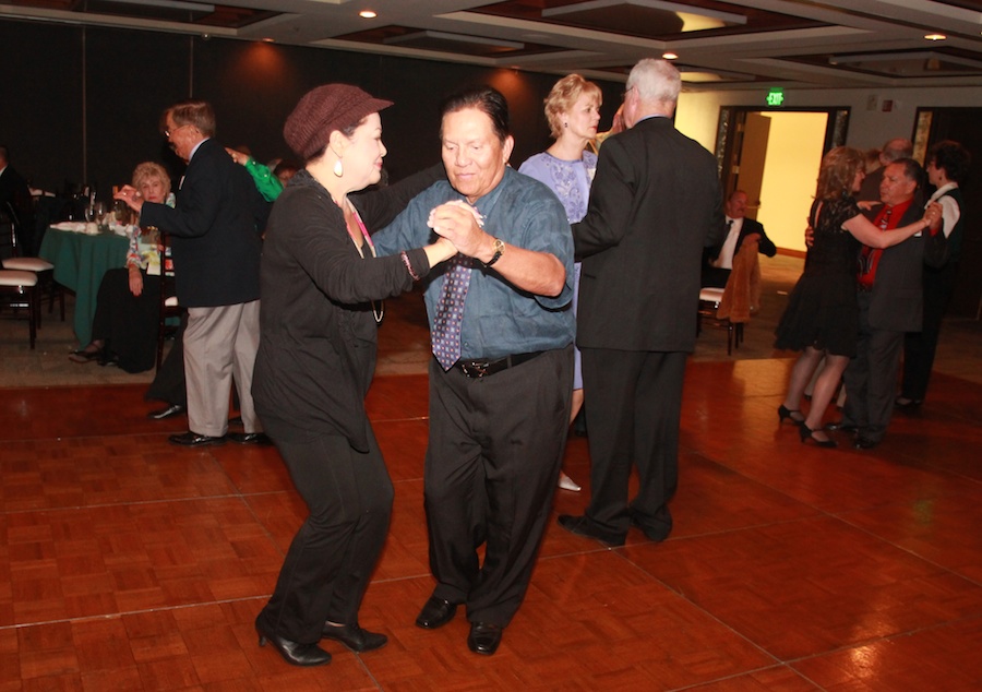 Who was at the Starlighter's March 2013 dance at Alta Vista Country Club??