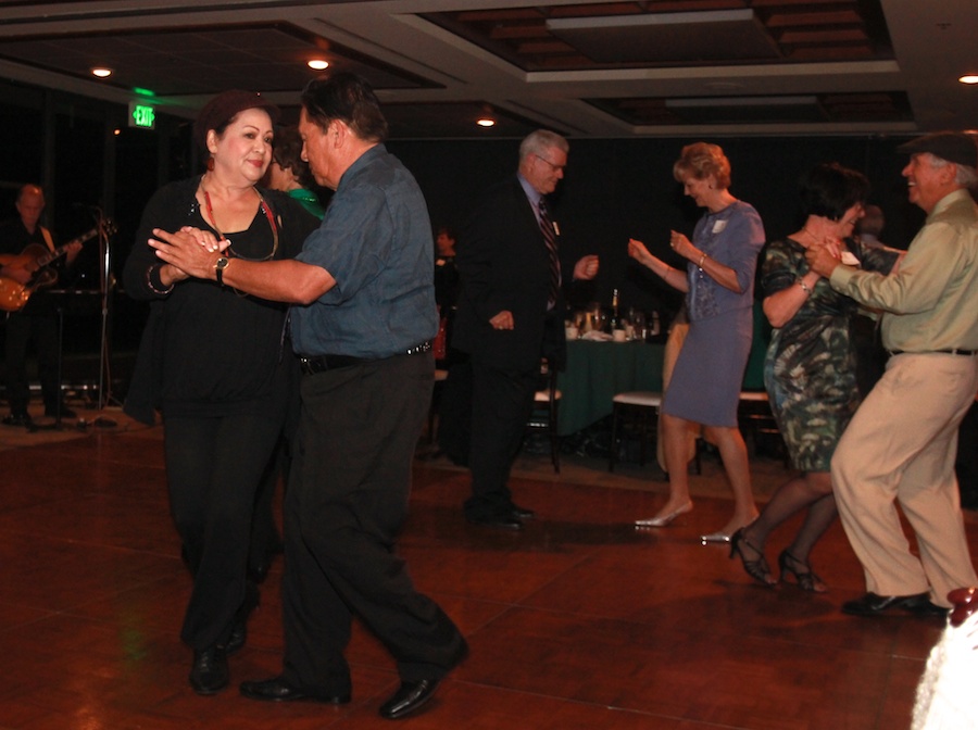 Who was at the Starlighter's March 2013 dance at Alta Vista Country Club??