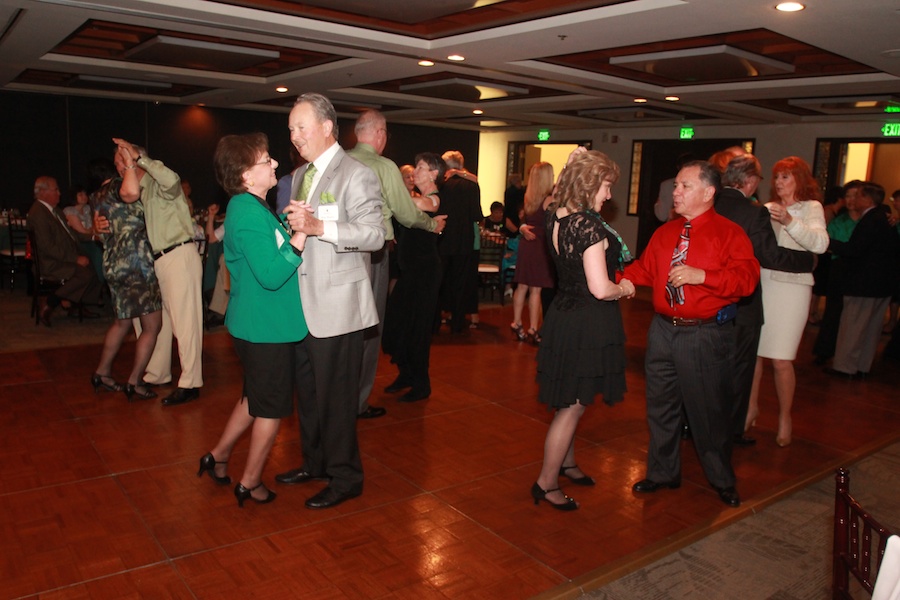 Who was at the Starlighter's March 2013 dance at Alta Vista Country Club??