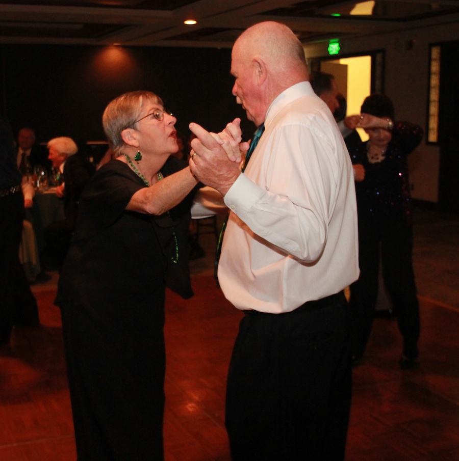 Who was at the Starlighter's March 2013 dance at Alta Vista Country Club??