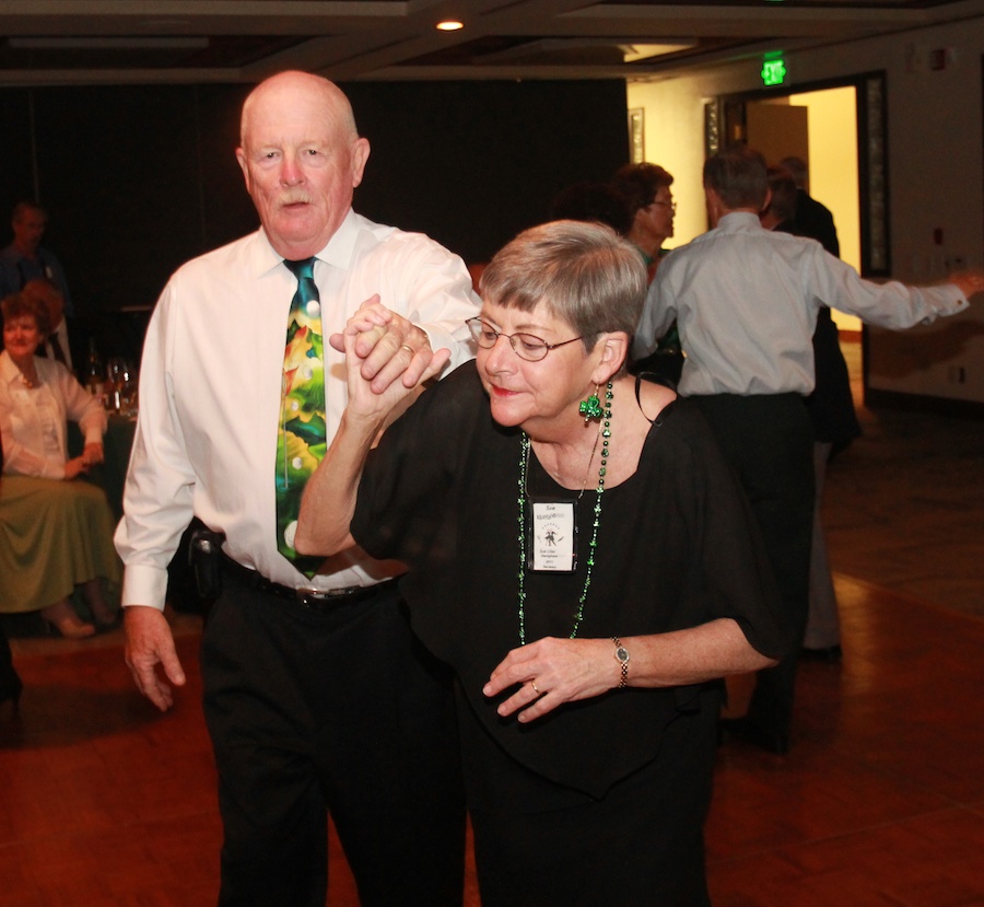 Who was at the Starlighter's March 2013 dance at Alta Vista Country Club??