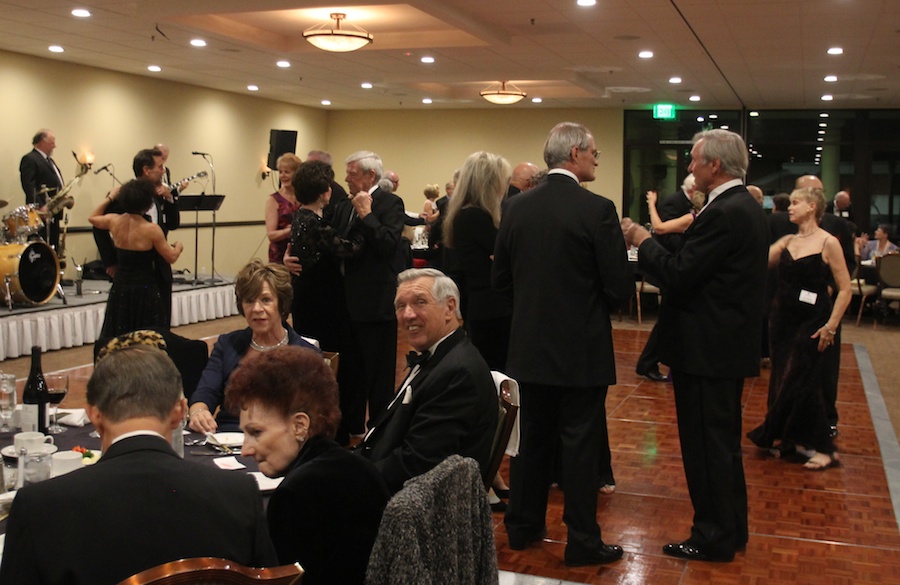 Starlighters November 16th Yorba Linda dinner dance