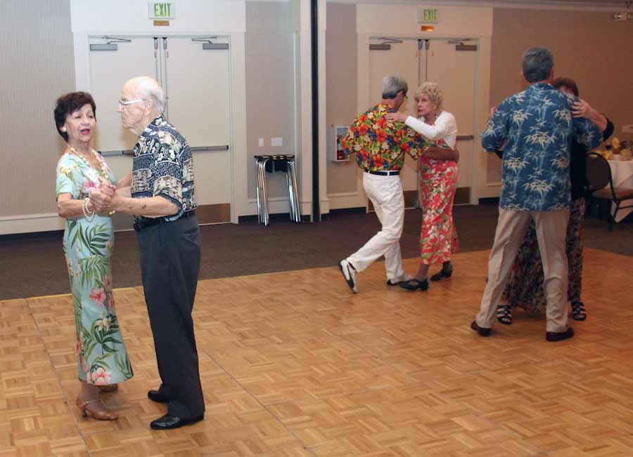 Starlighters Summer Casual Dance at Mile Square Park