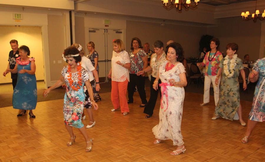 Dancing in the Hawaiian Island with the Starlighters 7/19/2015