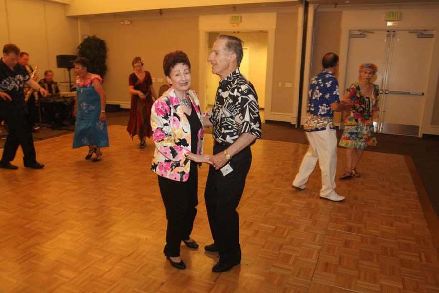 Dancing in the Hawaiian Island with the Starlighters 7/19/2015