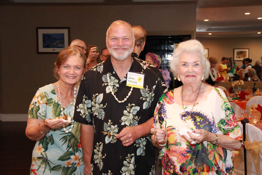 Starlighters dance in Hawaii July 2016