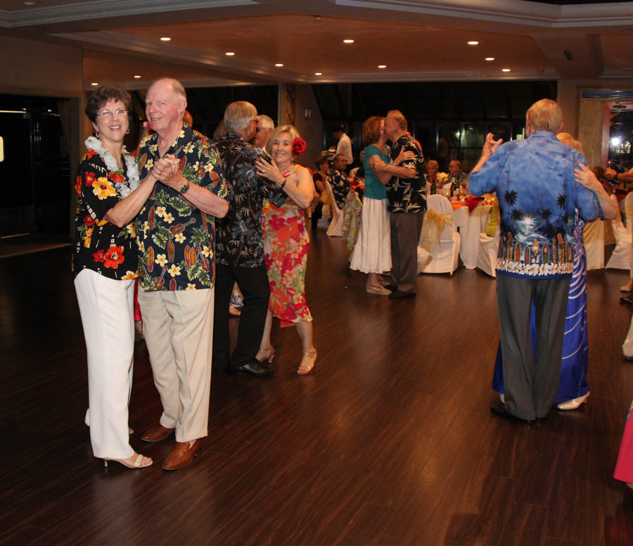 Starlighters dance in Hawaii July 2016