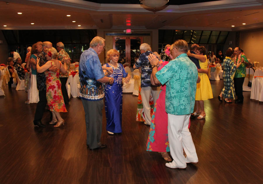 Starlighters dance in Hawaii July 2016