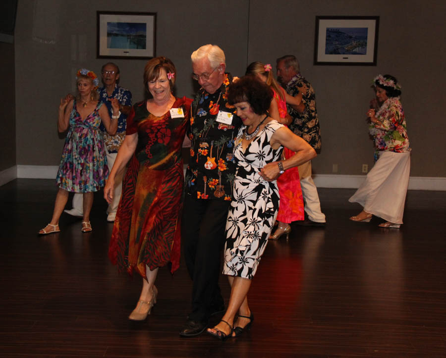 Starlighters dance in Hawaii July 2016