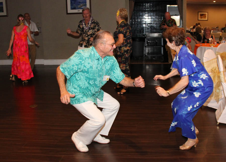 Starlighters dance in Hawaii July 2016