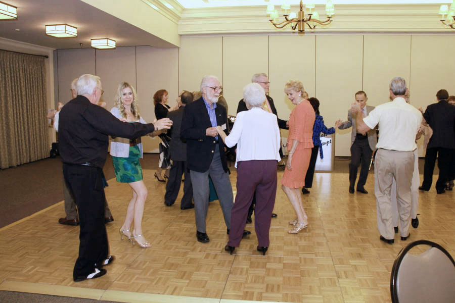 Starlighter's Dance Club Fall Semi-Formal at the Mile Square Park on 9/17/2016