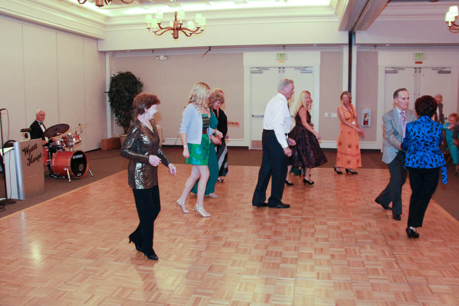 Starlighter's Dance Club Fall Semi-Formal at the Mile Square Park on 9/17/2016