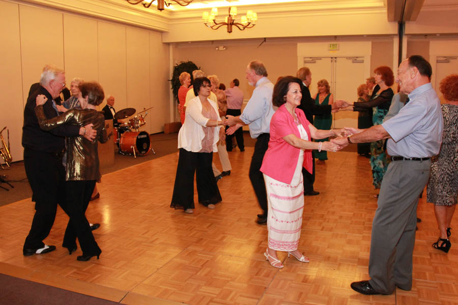 Starlighter's Dance Club Fall Semi-Formal at the Mile Square Park on 9/17/2016